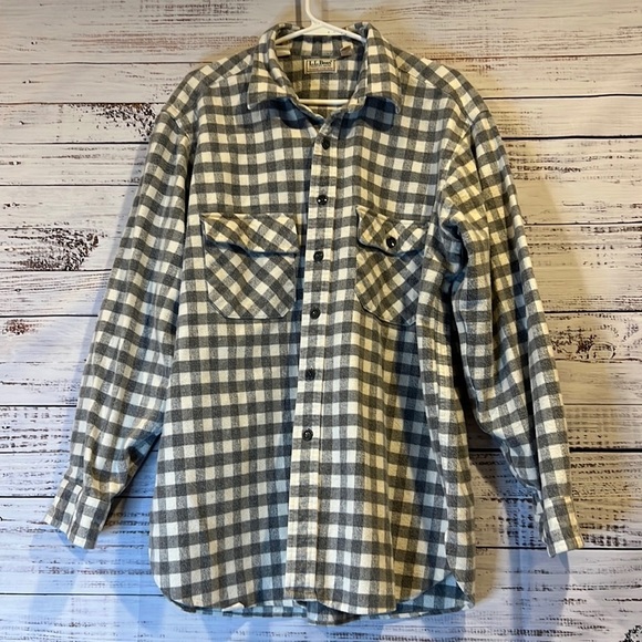 LL Bean Chamois Cloth Checked Shirt Made in USA Size 17 - Picture 1 of 5